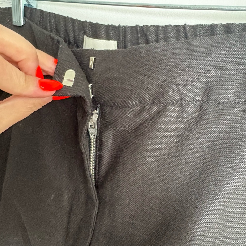 Wilfred Fable Linen TENCEL Shorts Black Pleated Elastic Waist Size 8 - Picture 4 of 13